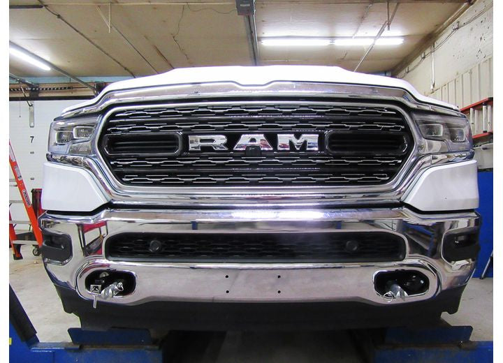Blue Ox 19-C RAM 1500(EXCL CLASSIC)18X39IN BASEPLATE W/REMOVABLE TABS
