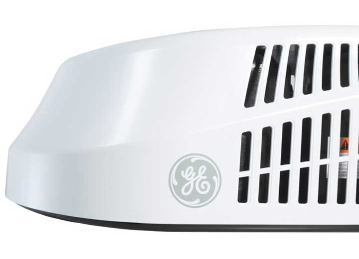 GE Appliances RV AIR CONDITIONER 15K BTU W/HEAT PUMP-WHITE
