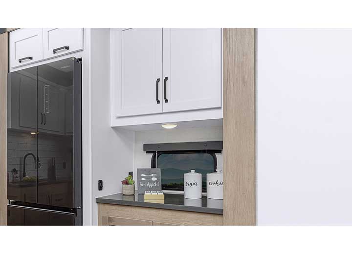 Genesis Products Inc REVIVE CABINET KIT DESIGNER WHITE 75FT