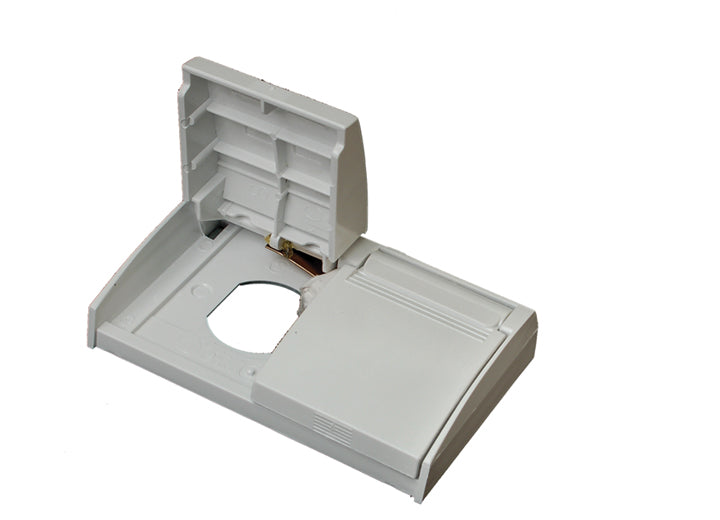 RV Designer WHITE WEATHERPROOF OUTLET COVER