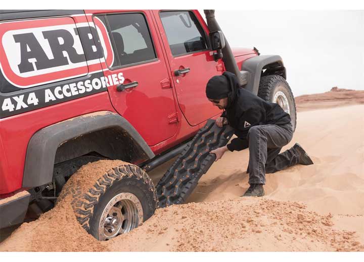 ARB USA/OLD MAN EMU TRED PRO BLACK/BLACK