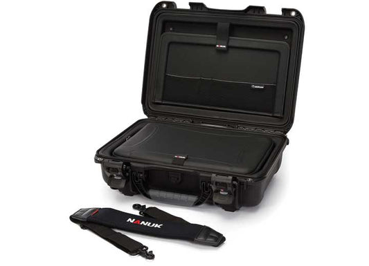 NANUK 923 WATERPROOF HARD CASE W/LAPTOP KIT, W/STRAP - BLACK, INTERIOR: 16.7 X 11.3 X 5.4IN